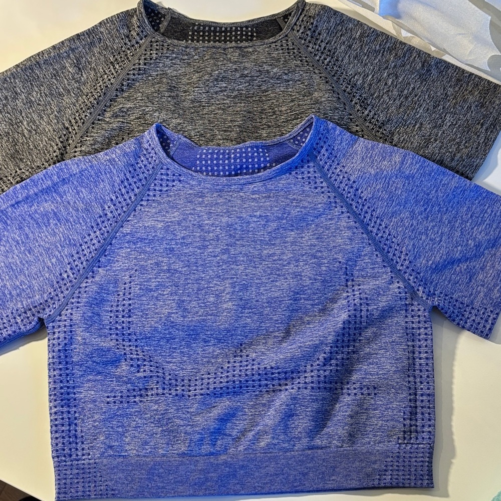 Gray and Blue Short Sleeve work out Tops sz S/M